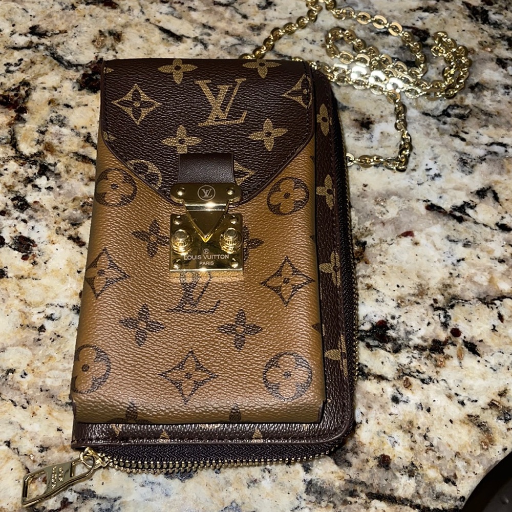 Cell phone / wallet purse L V look alike